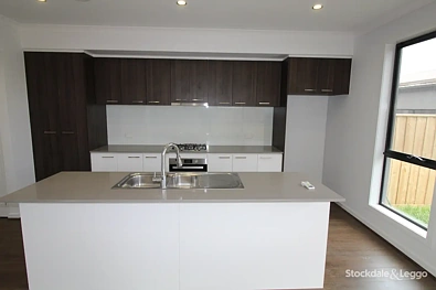 86 Flatbush Avenue, Point Cook, VIC 3030, 4 slaapkamers, 3 badkamers, House