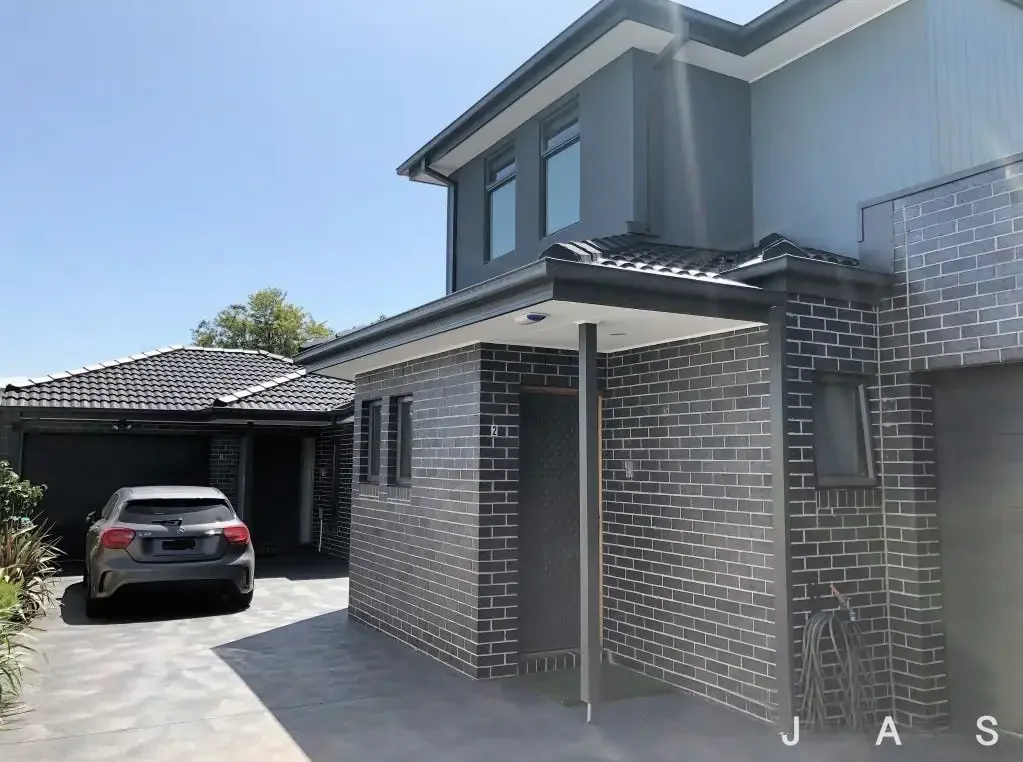 Modern Double Story Townhouse Living.