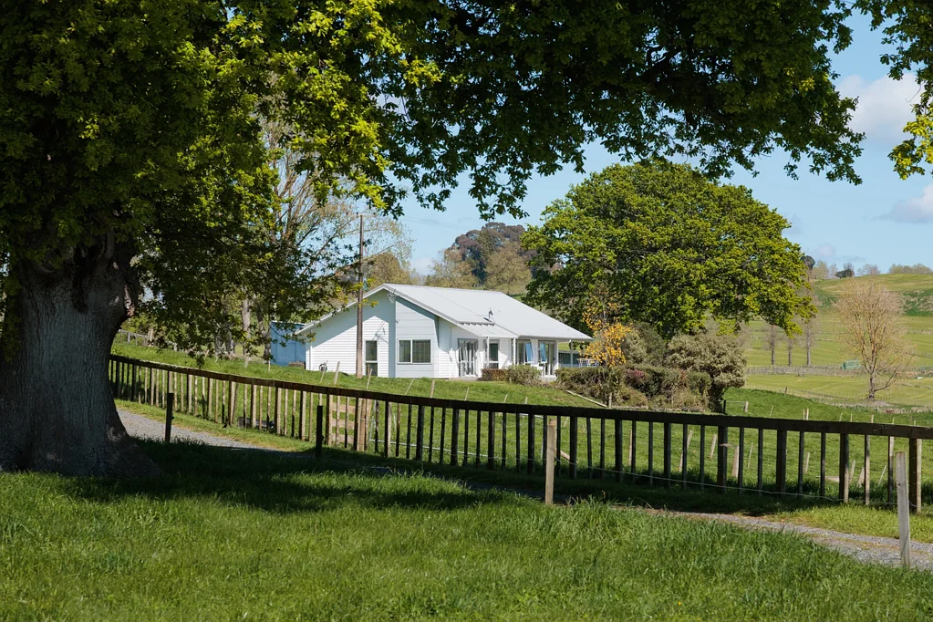 Matamata Huge shedding, 8ha & modern home