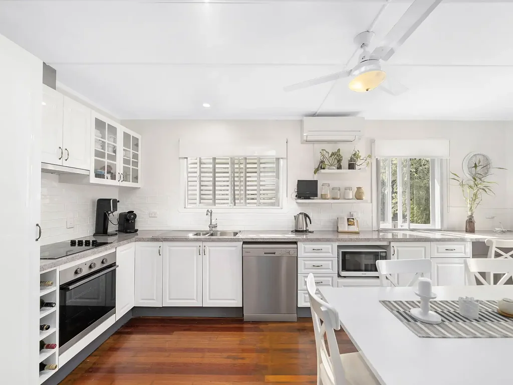 52 Agnew Street, Sandgate, QLD 4017