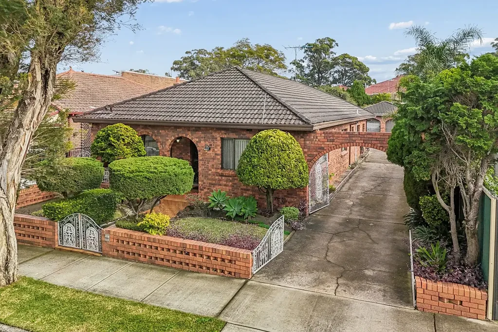 Croydon Park 4બેડરૂમ Endless Potential on a Prime Inner West Parcel