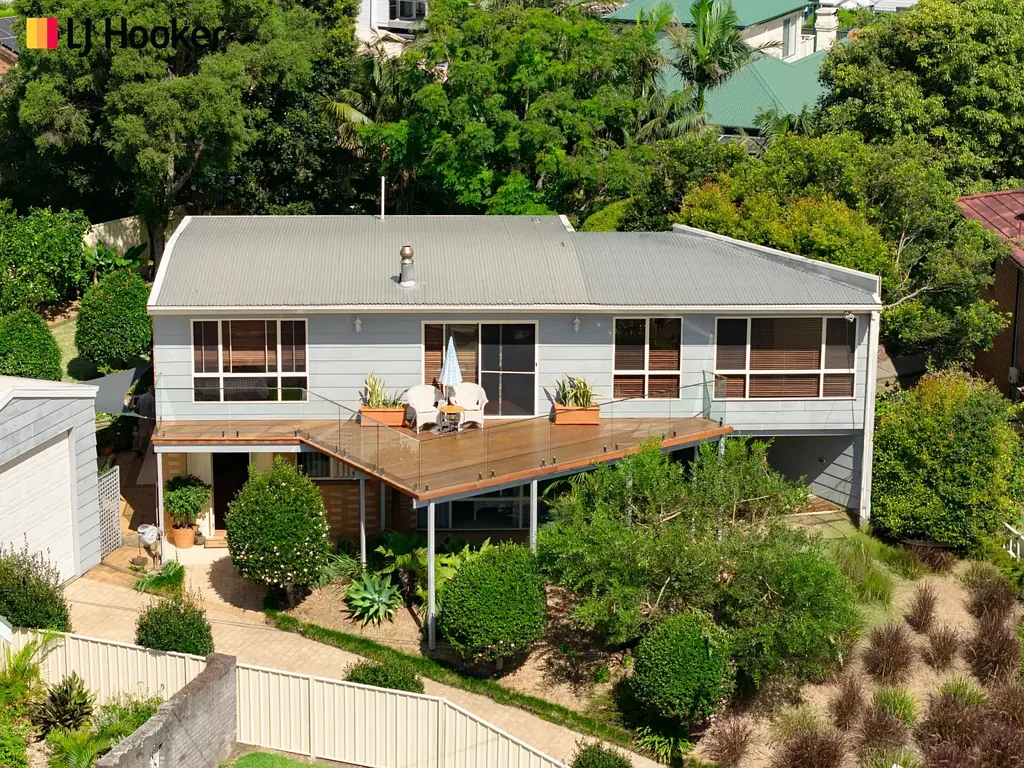 Greenwell Point 4 Slaapkamer Elevated Living with Stunning Water & Mountain Views
