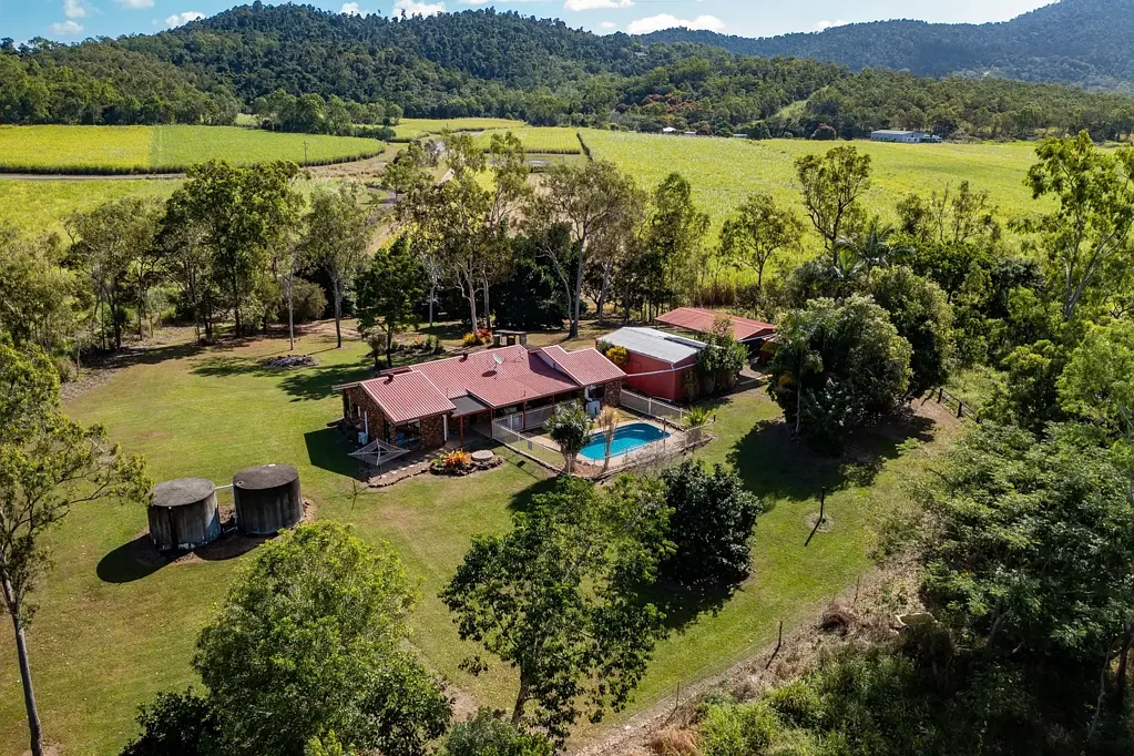 76 Sugarloaf Road, Sugarloaf, QLD 4800