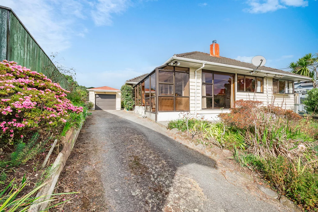 88 Glen Road, Raumati South, Kapiti Coast, Wellington