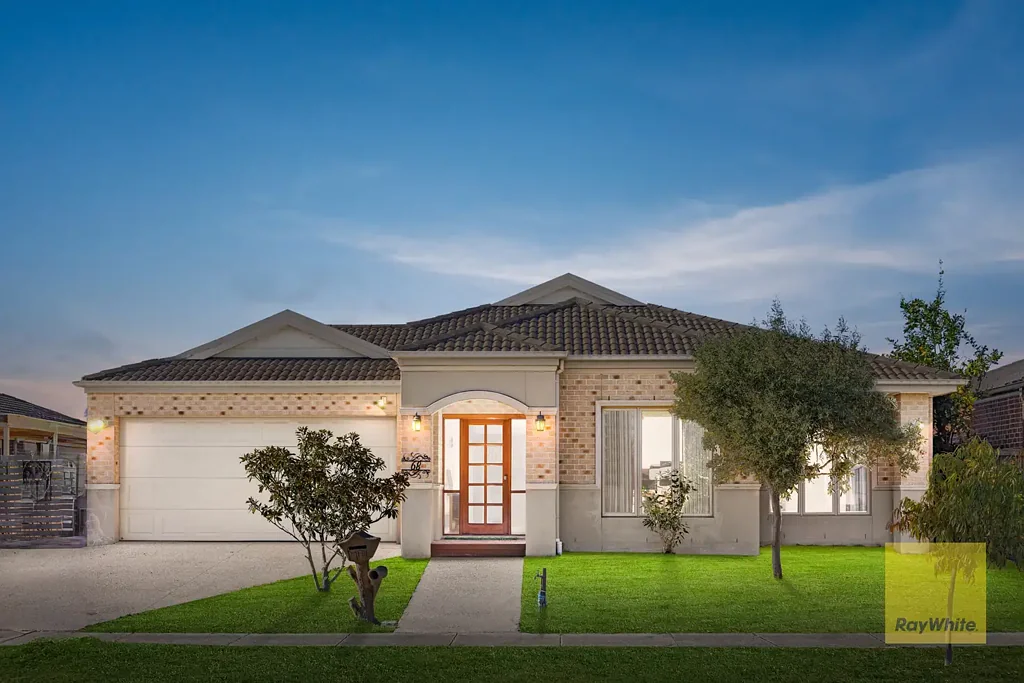 Point Cook 5બેડરૂમ Grand Family Living on a Massive 665sqm Block - Just 1 Minute from Alamanda School!