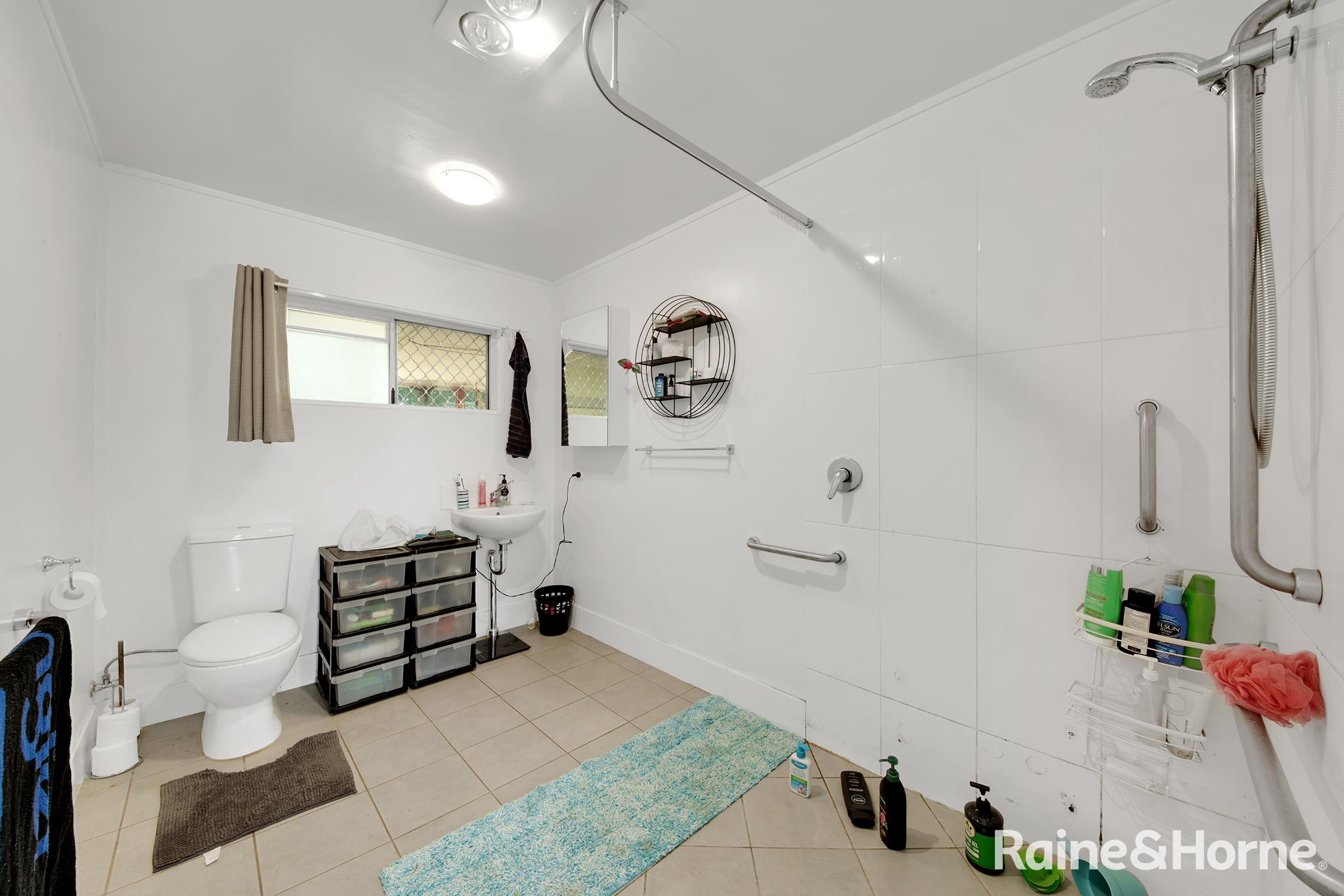 14 BALFOUR ST, MOUNT LARCOM QLD 4695, 0 phòng ngủ, 0 phòng tắm, House