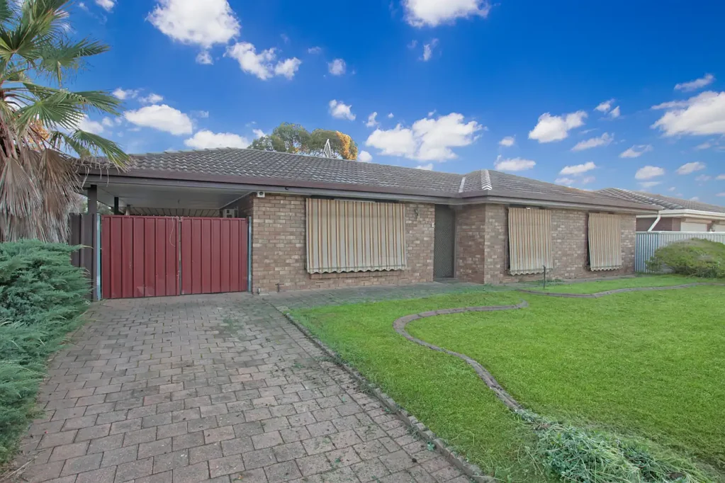 Spacious Family Home with Secure Yard & Fantastic Convenience
