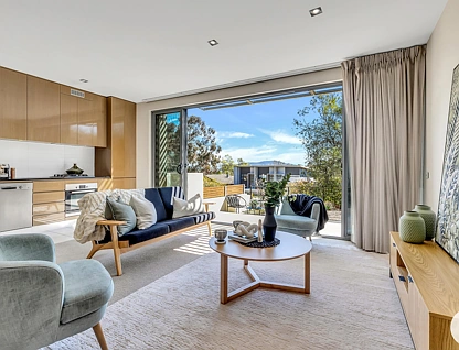 1/139 Blamey Crescent, Campbell, Inner North, 3 rūma, 2 rūma horoi, Apartment