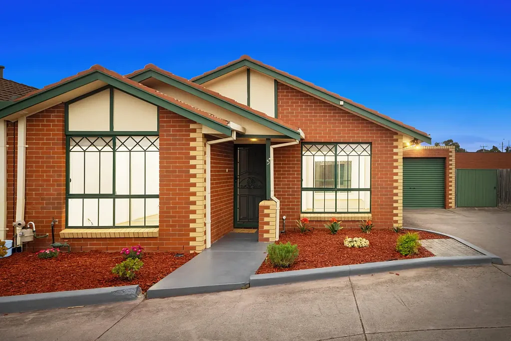 5/6 Campbell Street, Epping, VIC 3076