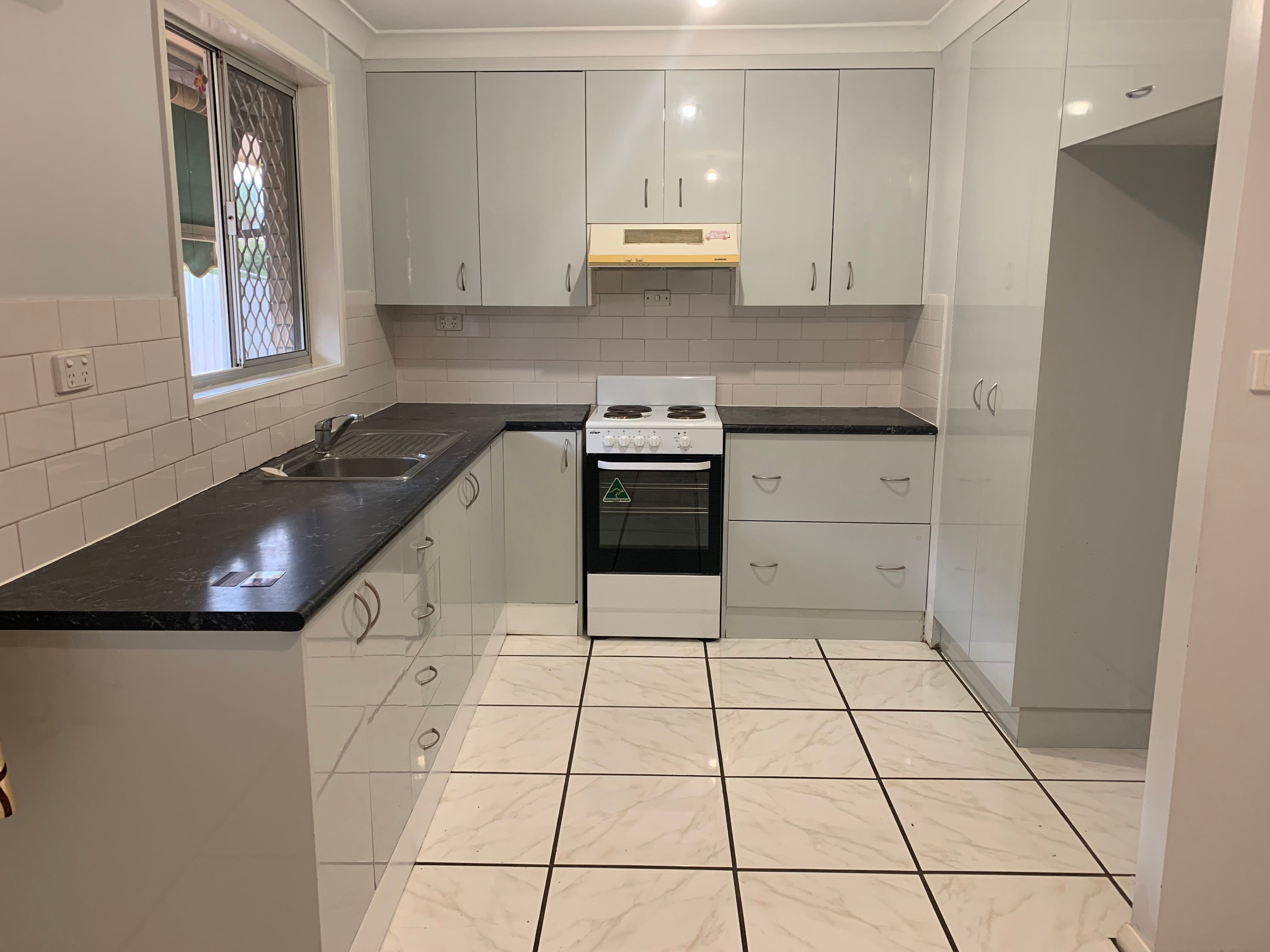 6 CUMMINS AV, MOREE NSW 2400, 0部屋, 0バスルーム, House