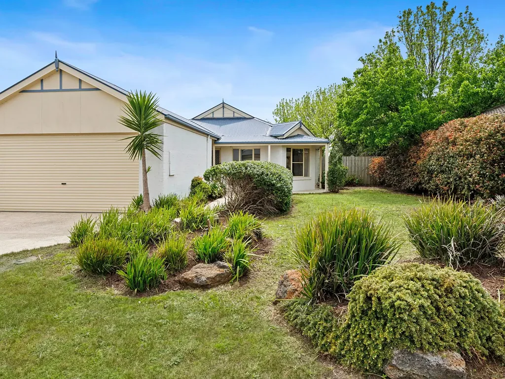 16 Laming Court, Mount Martha, VIC 3934