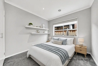 19 Windmill Way, Point Cook, VIC 3030, 4 slaapkamers, 2 badkamers, House