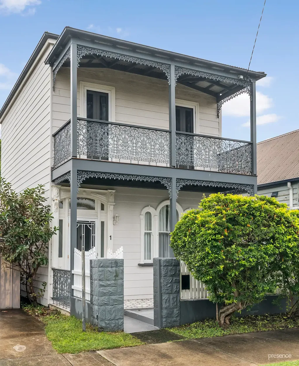 CHARMING FEDERATION TERRACE IN THE HEART OF CARRINGTON
