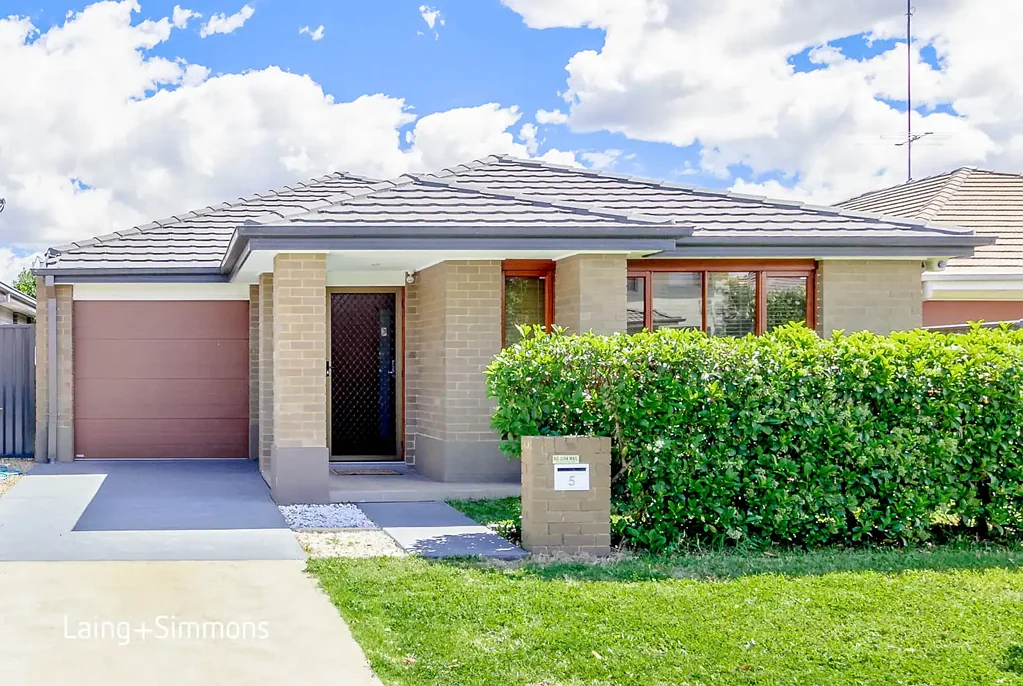 Modern Three Bedroom Family Home in a Quiet Location!