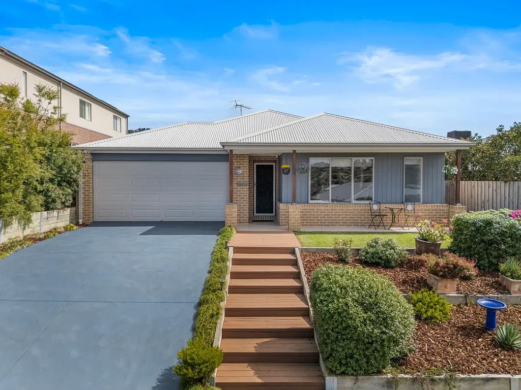 10 Byron Drive, Drouin, VIC 3818
