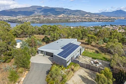 15 Rosella Crescent, Old Beach