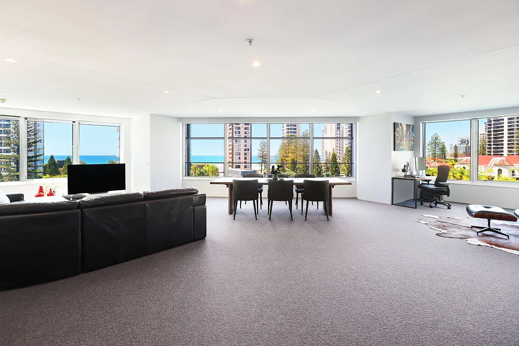 Surfers Paradise 2침실 Coastal Perfection: Stunning 160sqm Apartment in Iconic Q1 Resort