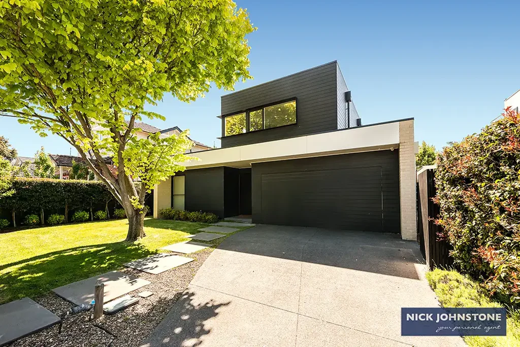 Modern Family Living!