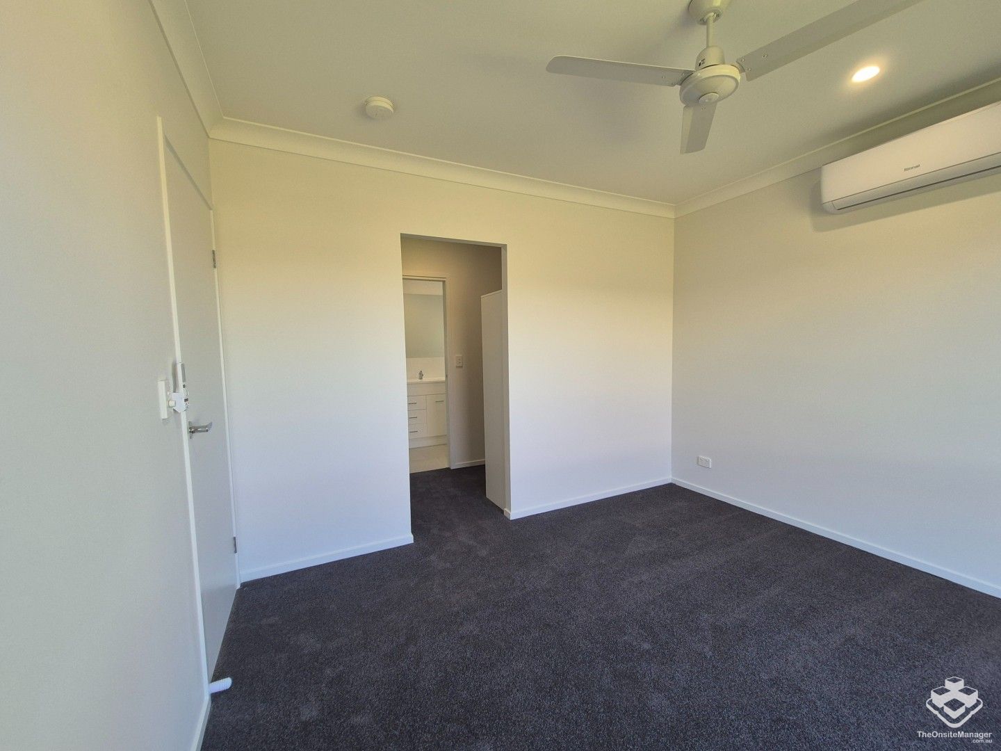 37 JOHN ST, WALLOON QLD 4306, 0房, 0浴, House