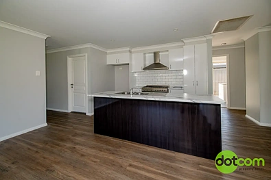 27 Hindmarsh Esplanade, Dubbo, NSW 2830, 4 phòng ngủ, 2 phòng tắm, House