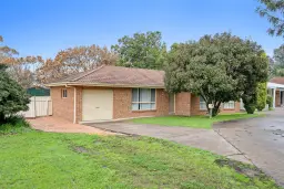 1 HEFFRON CL, Scone