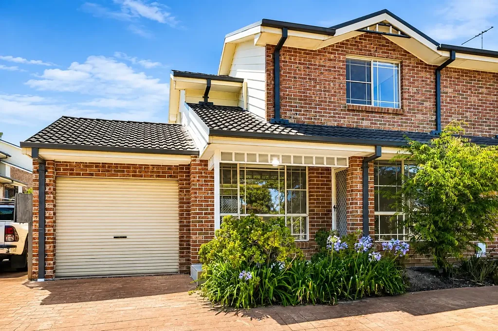 Newly Renovated Town House