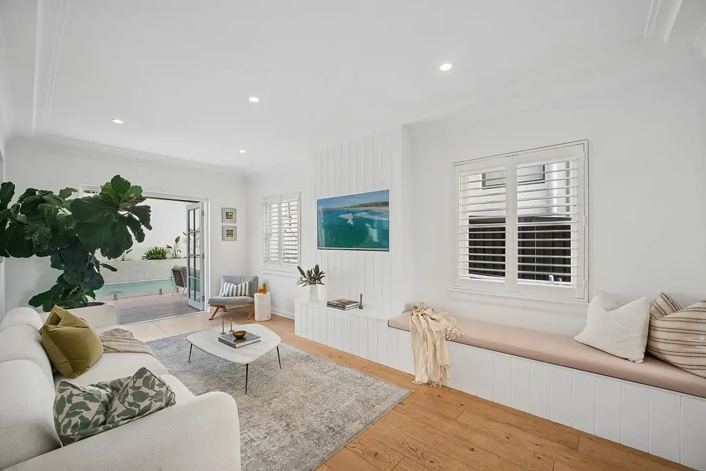 Resort-Style Family Entertainer Blessed with Quiet Cul-de-Sac Address