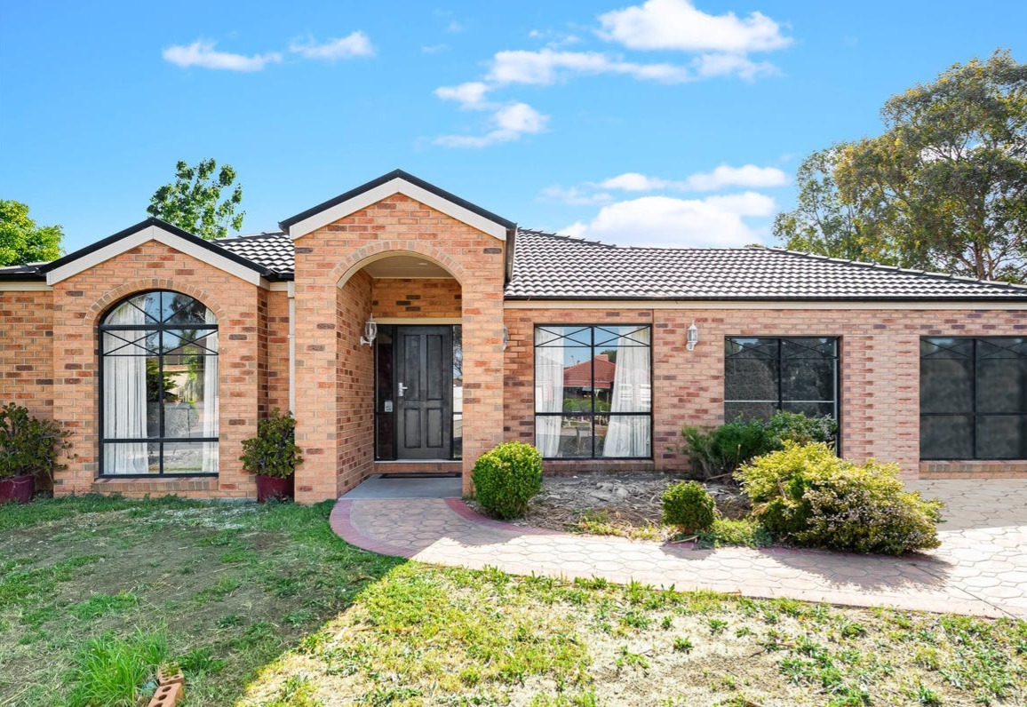 85 THE PARKWAY, CAROLINE SPRINGS VIC 3023, 0 rūma, 0 rūma horoi, House