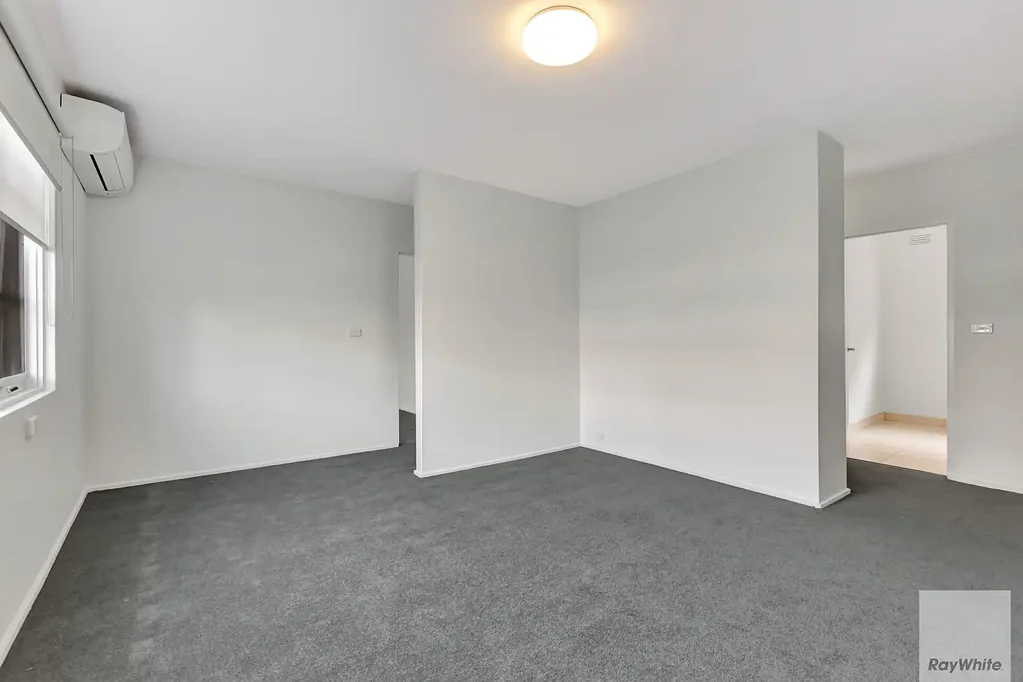 2 Bedroom - Low Maintenance Gem