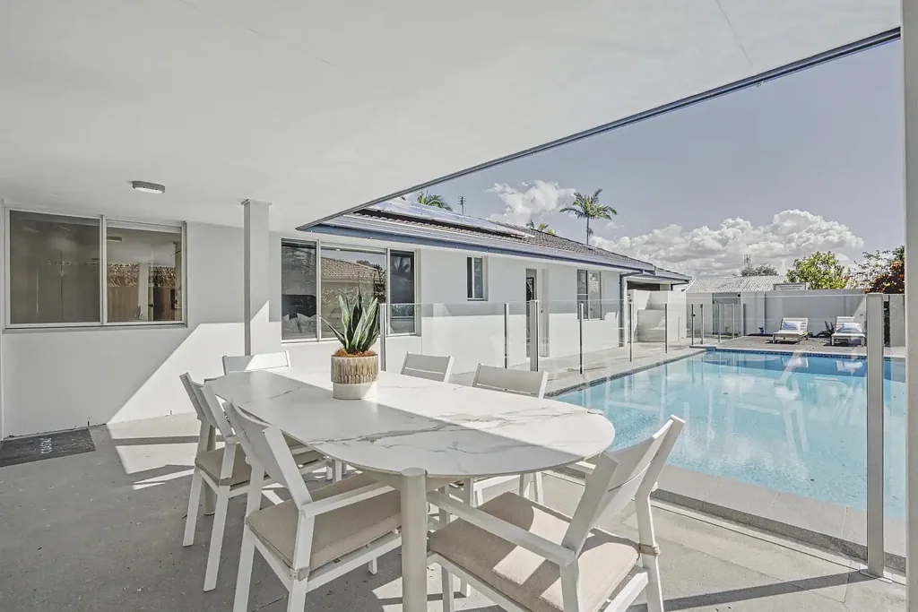 Mermaid Waters 4બેડરૂમ Lifestyle with potential homework business opportunity