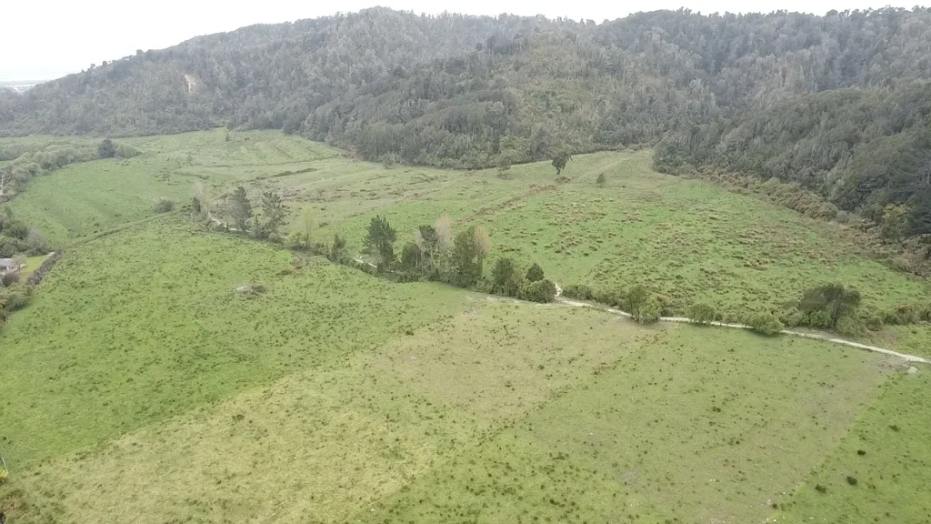 Karamea Great Setting - Great Value
