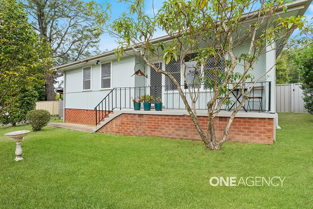 10 Leonard Street, Bomaderry, NSW 2541