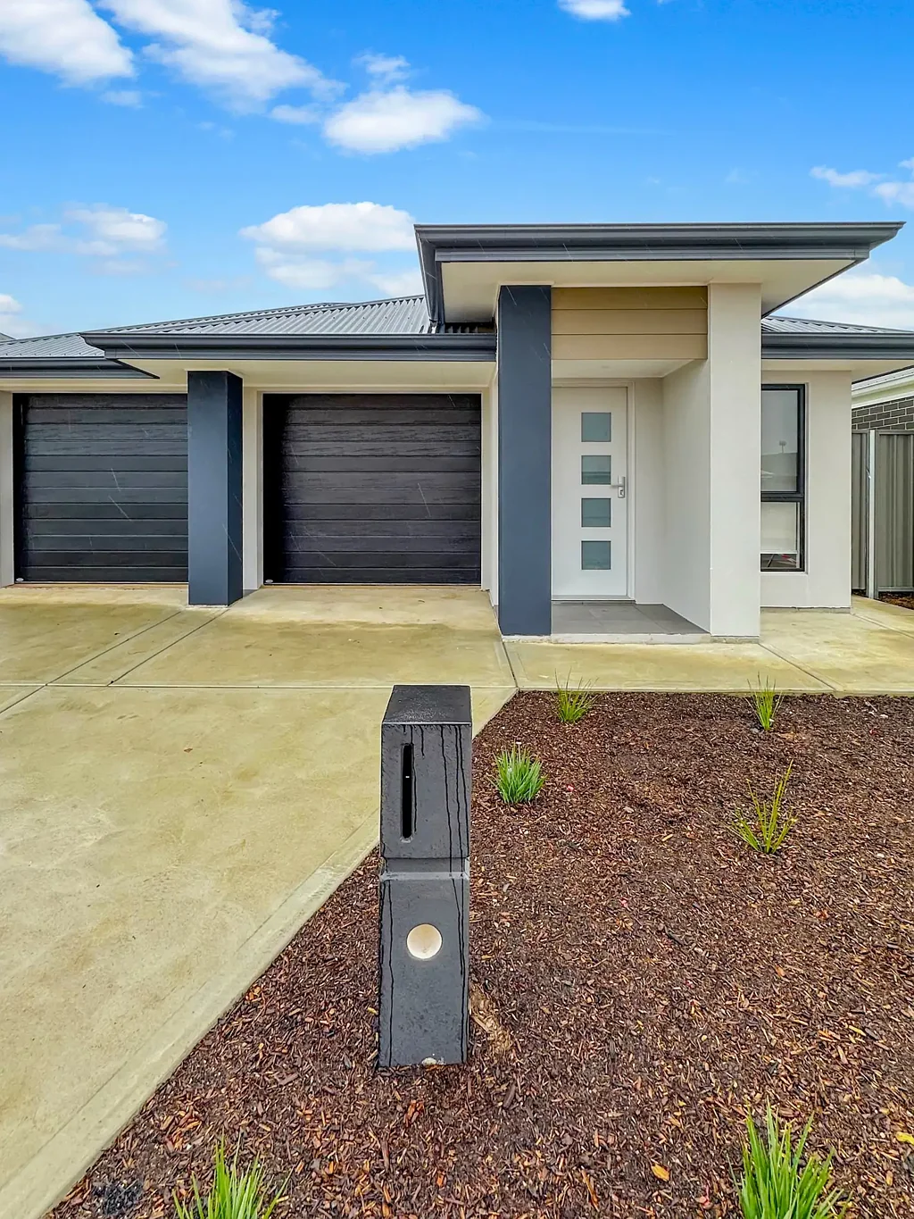 Munno Para Downs 4房  Brand New Family Living in a Peaceful Munno Para Downs Pocket