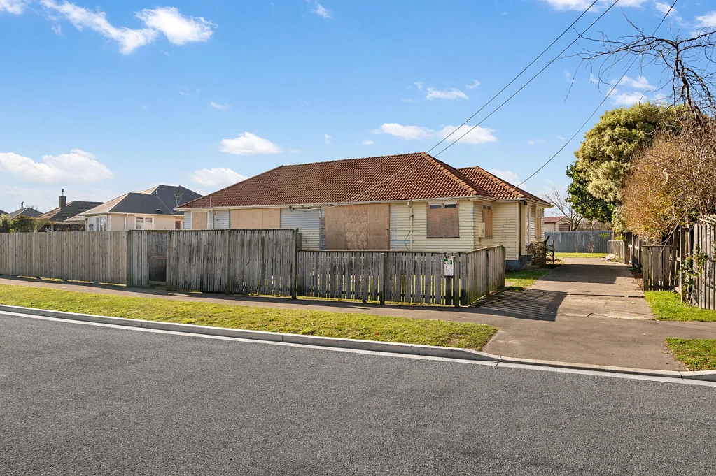 Avonside 4房  As is, where is