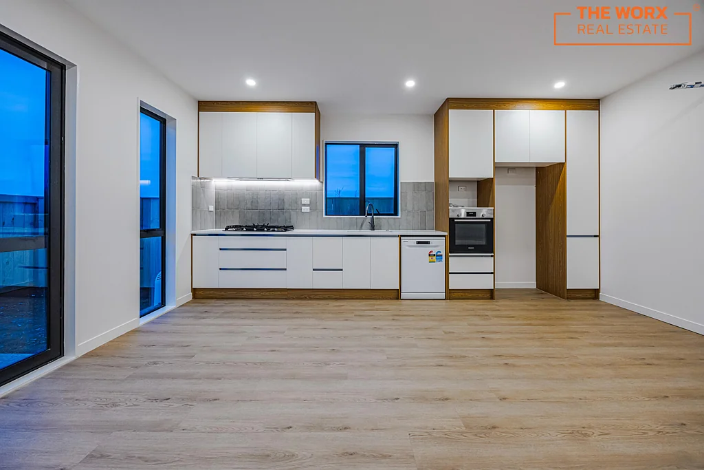 Karaka 3chambre Stylish & Spacious - Perfect Start or Investment