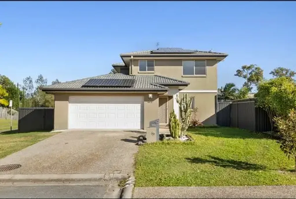 Unique Waterfront Family Home in Varsity