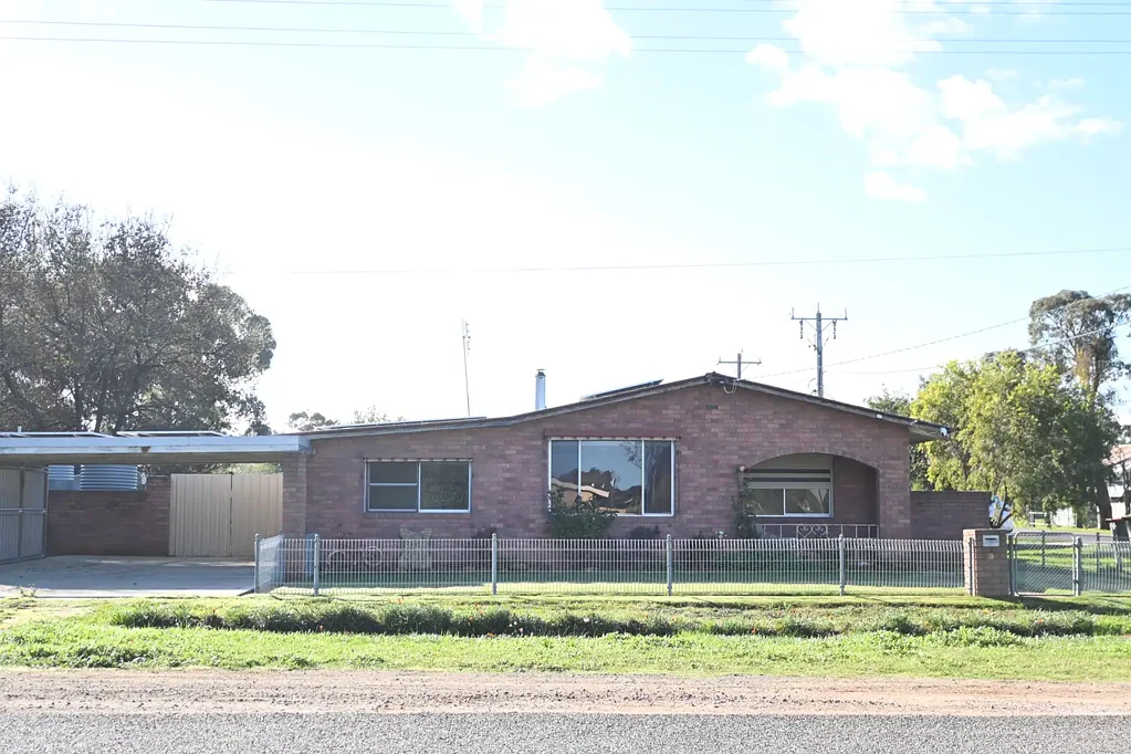 Inglewood 3ਬੈੱਡਰੂਮ Comfortable family living with ample shedding