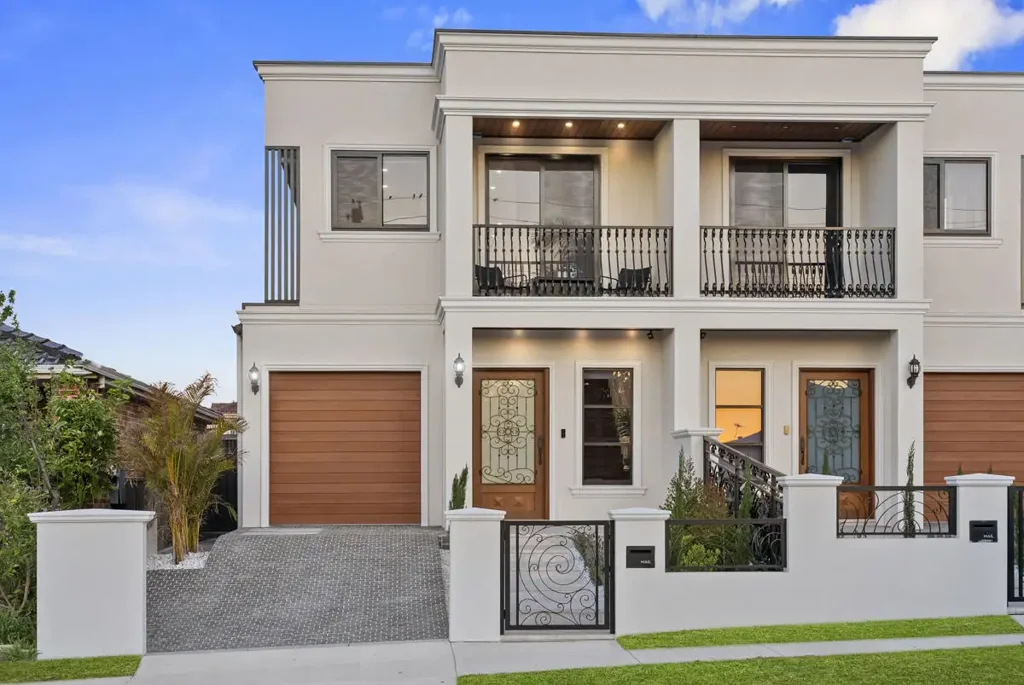 Merrylands 6ਬੈੱਡਰੂਮ SUPER STYLISH AND SIMPLY STUNNING