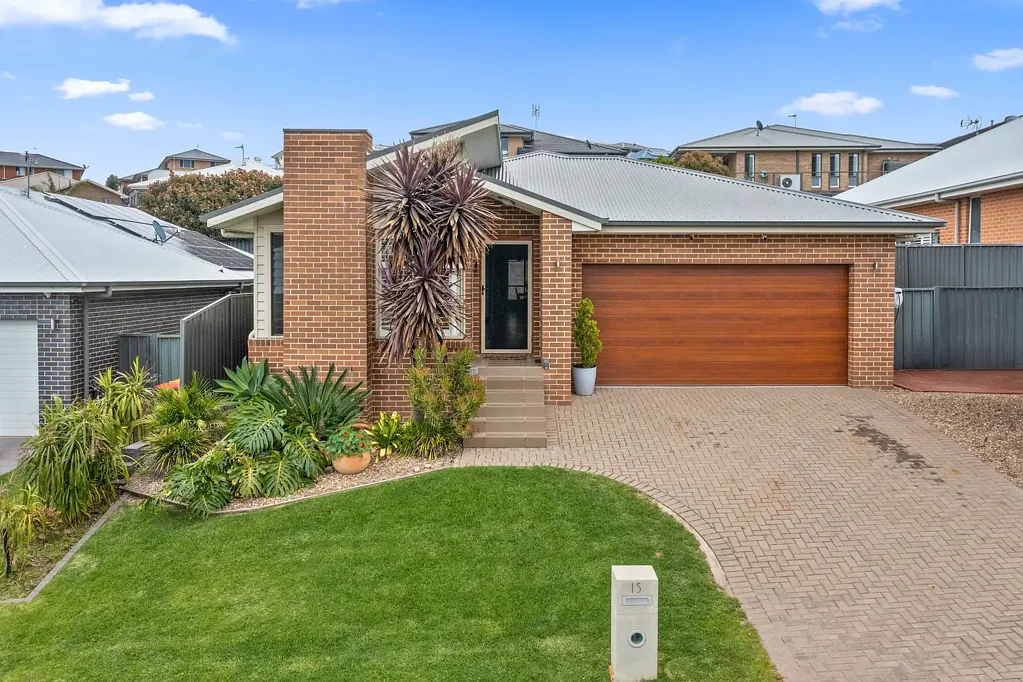 15 Rosemont Circuit, Flinders, NSW 2529
