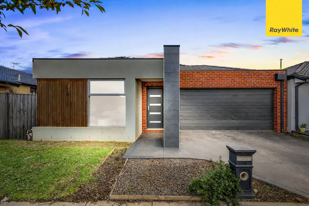 32 Scorpio Road, Weir Views, VIC 3338