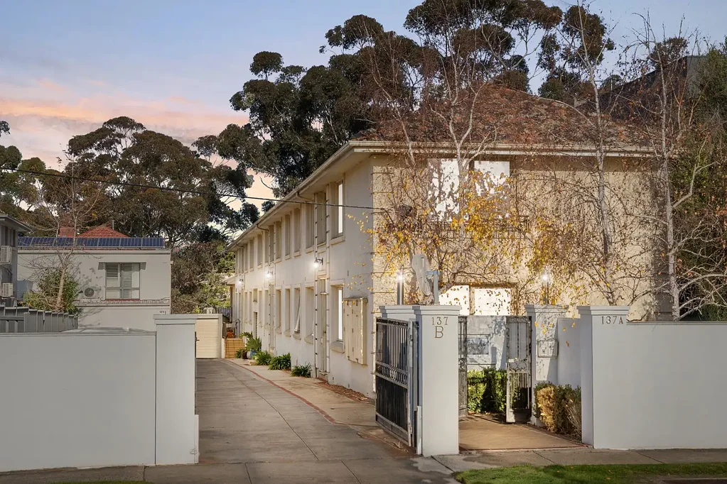 9/137a Woodland Street, Essendon, VIC 3040
