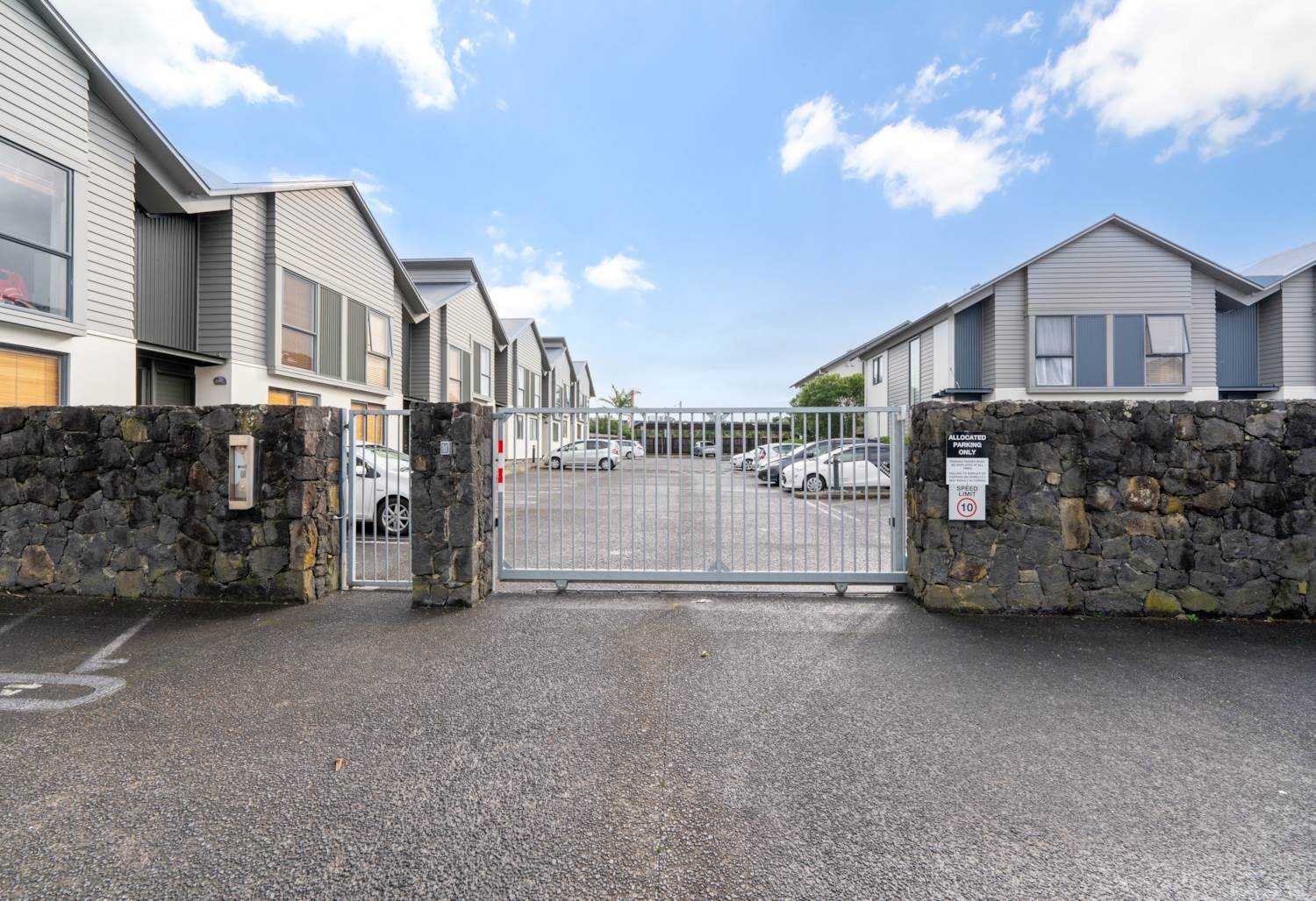 43/51 Ireland Road, Mount Wellington, Auckland, 2 phòng ngủ, 1 phòng tắm, Townhouse