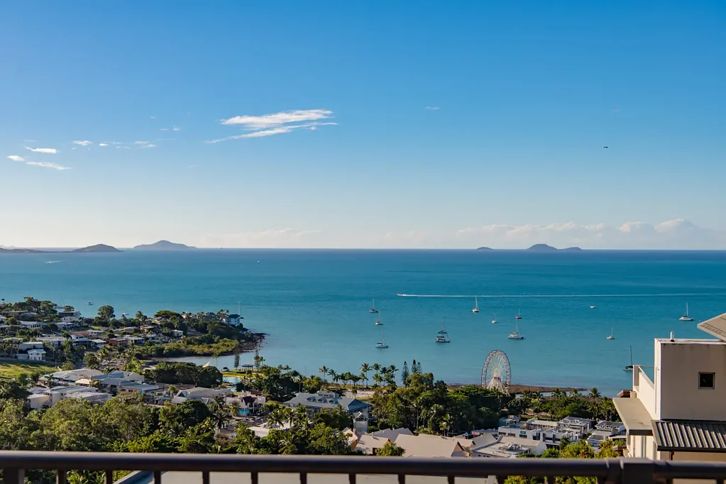 Airlie Beach 3房  Elevated Coastal Living With Panoramic Coral Sea Views