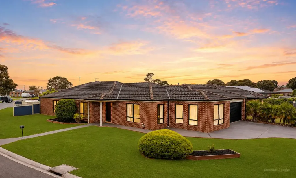75 The Parkway, Pakenham, VIC 3810