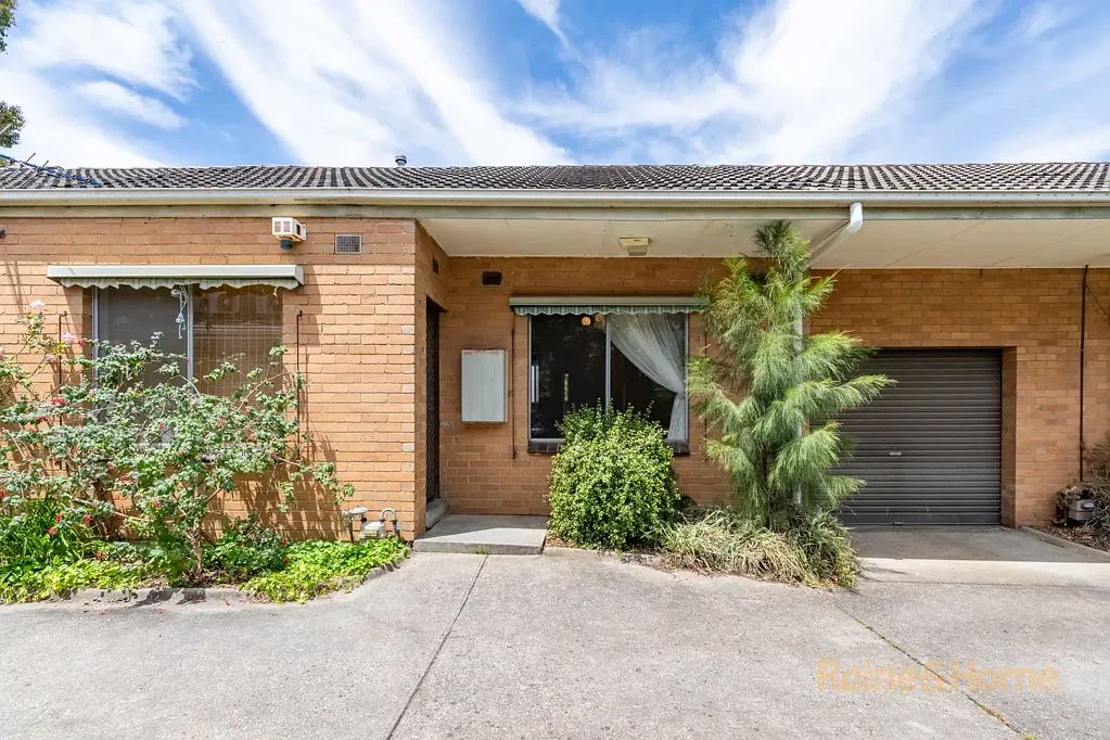 Homely & Light filled Two-Bedroom Unit