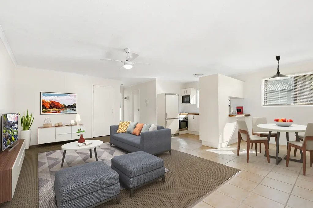 Labrador 2 Bedroom Outstanding Investment Opportunity - Walk to Broadwater & Everything You Need