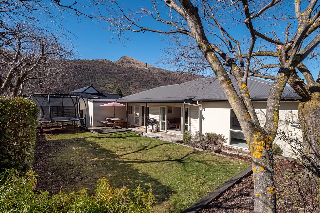 Arrowtown 3房  Family-Friendly Living in a Quiet cul-de-sac