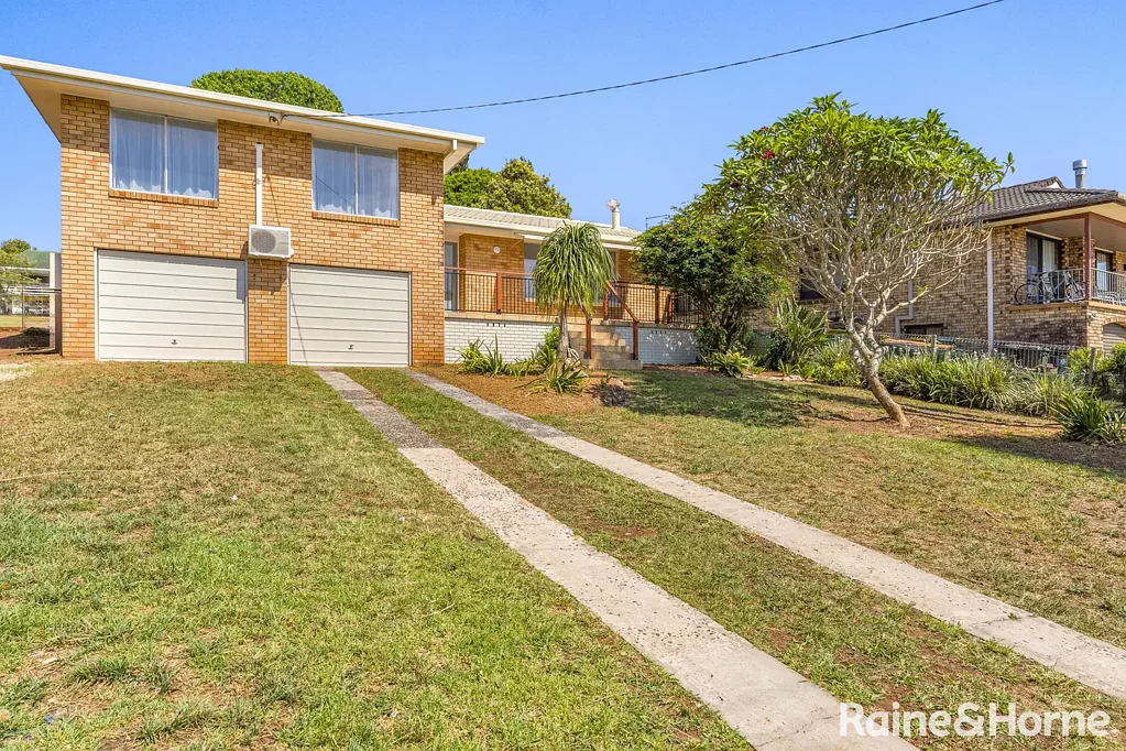 Kyogle 3房  KYOGLES PREMIERE WATERFRONT STREET