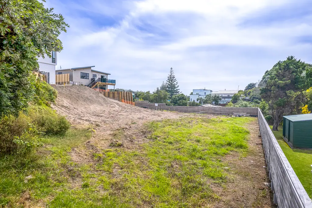 Paraparaumu Beach YOUR DREAM BUILD BY THE SEA AWAITS - FLAT!