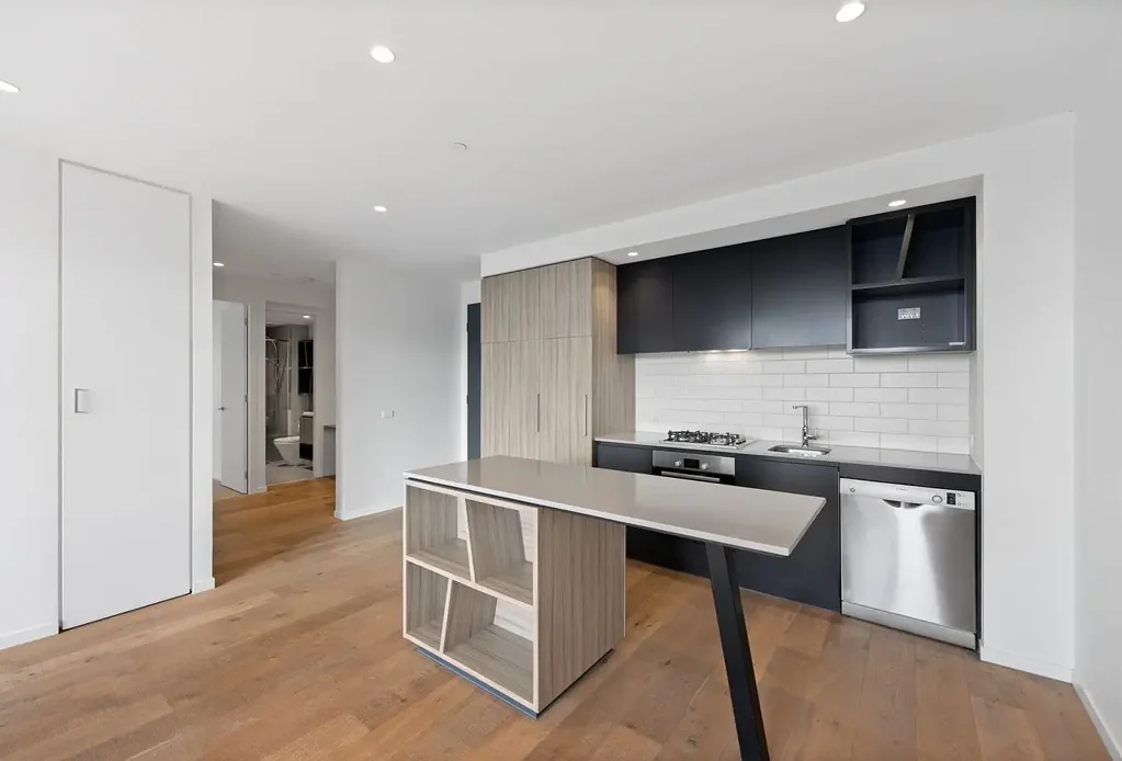 Burgundy Street at Your Doorstep – Stylish Living at Heidi